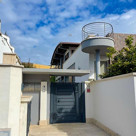 The Shabby House - Charming Seaside Retreat In Central Anzio, Steps From Beach And Train Station Εξωτερικό φωτογραφία