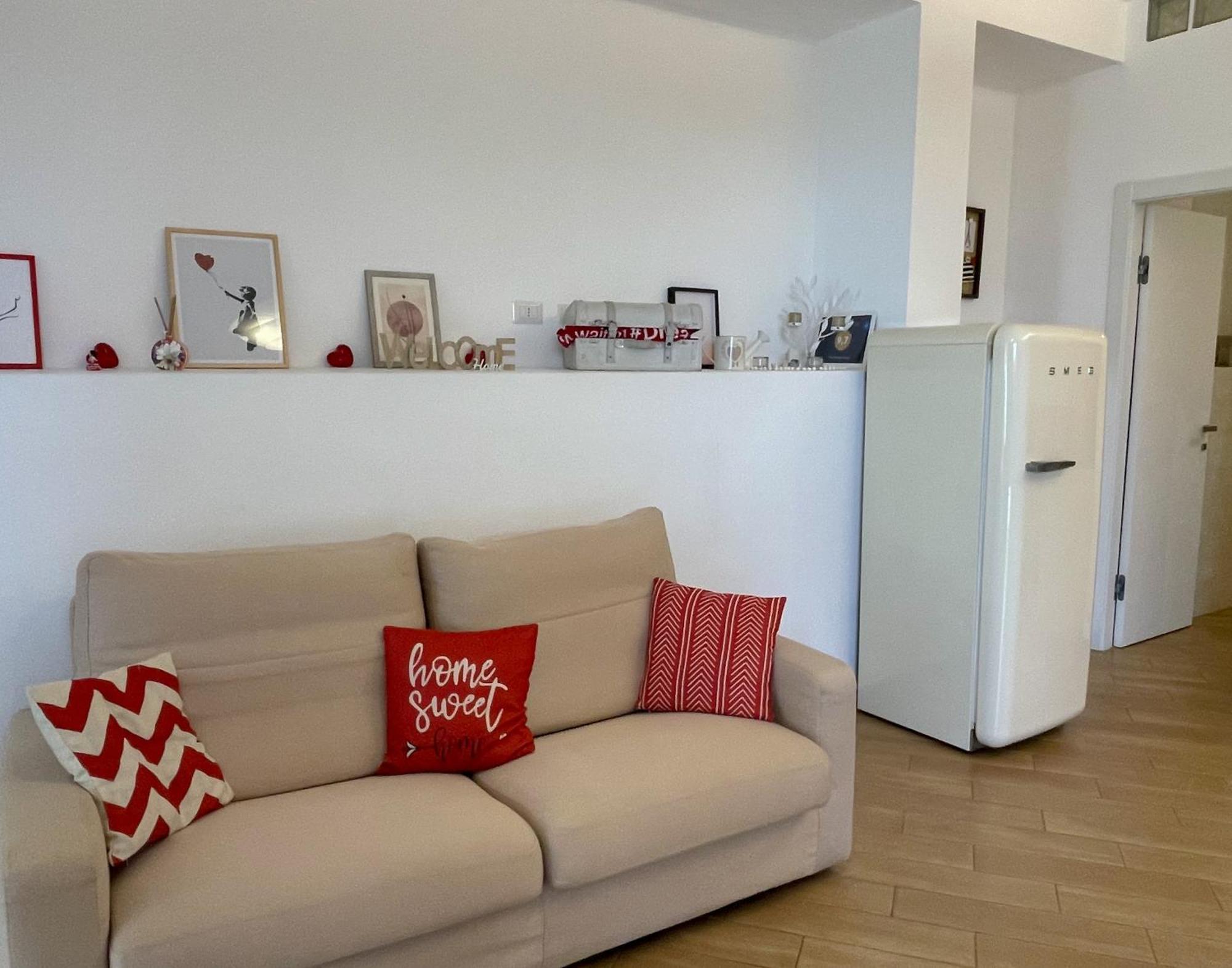 The Shabby House - Charming Seaside Retreat In Central Anzio, Steps From Beach And Train Station Εξωτερικό φωτογραφία